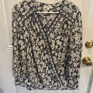 Max Studio Black and White Floral Blouse